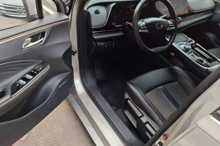 Used AION S 2023 Meizu 580 Lithium Iron Phosphate Interior 3