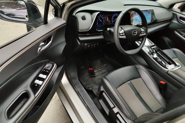 Used AION S 2023 Meizu 580 Lithium Iron Phosphate Interior 3