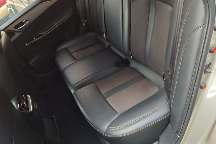 Used AION S 2023 Meizu 580 Lithium Iron Phosphate Interior 4