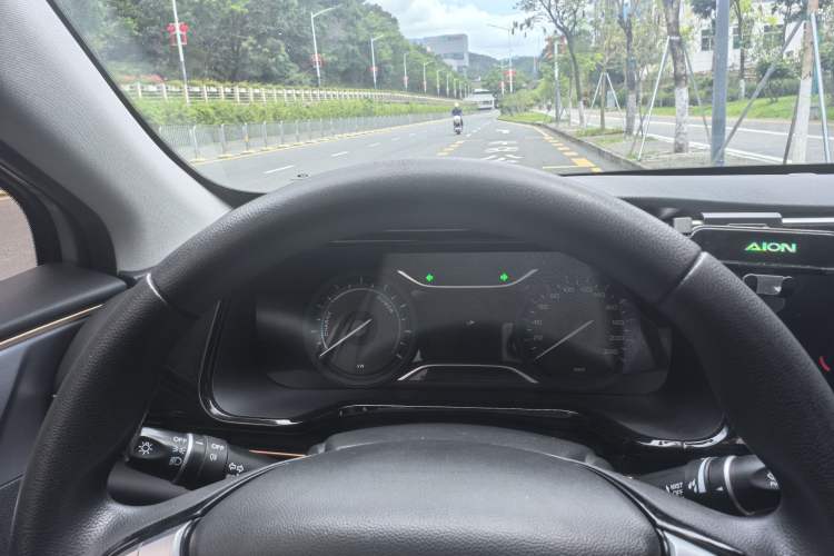 Used AION S 2023 Meizu 580 Lithium Iron Phosphate Interior 5