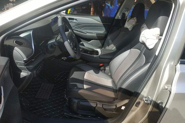 Used AION S 2023 Meizu 580 Lithium Iron Phosphate Left Front Seat