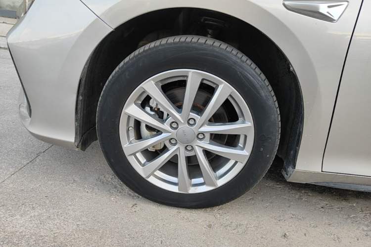 Used AION S 2023 Meizu 580 Lithium Iron Phosphate Left Front Wheel Hub