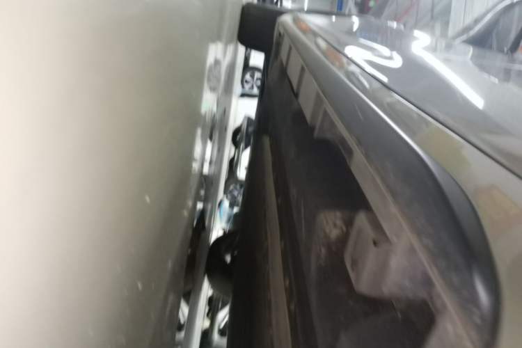 Used AION S 2023 Meizu 580 Lithium Iron Phosphate Left Side Sill