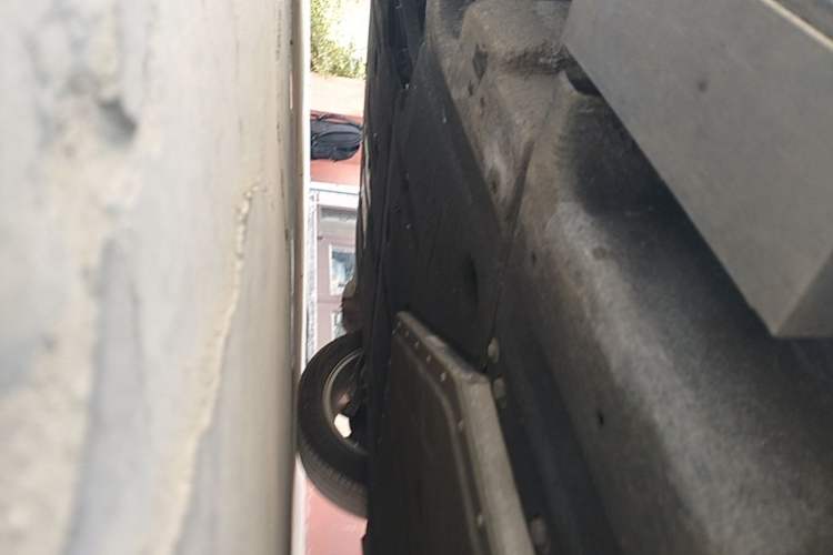Used AION S 2023 Meizu 580 Lithium Iron Phosphate Left Side Sill