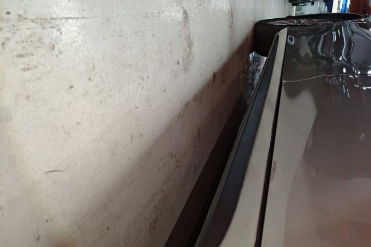 Used AION S 2023 Meizu 580 Lithium Iron Phosphate Left Side Sill