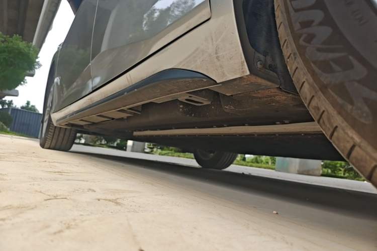 Used AION S 2023 Meizu 580 Lithium Iron Phosphate Left Side Sill