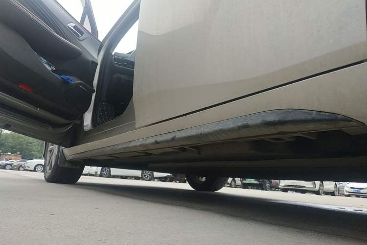 Used AION S 2023 Meizu 580 Lithium Iron Phosphate Left Side Sill