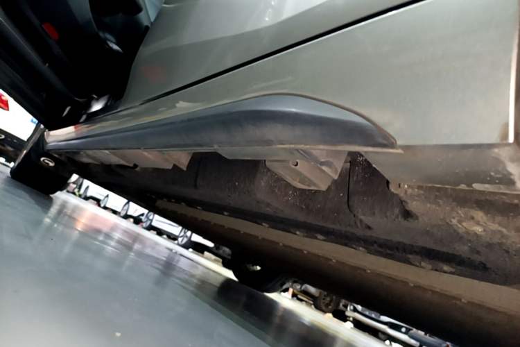 Used AION S 2023 Meizu 580 Lithium Iron Phosphate Left Side Sill