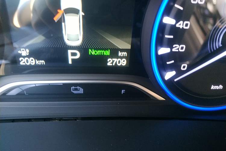 Used AION S 2023 Meizu 580 Lithium Iron Phosphate Odometer Close Up