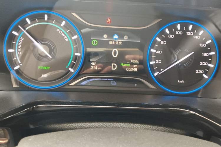 Used AION S 2023 Meizu 580 Lithium Iron Phosphate Odometer Close Up