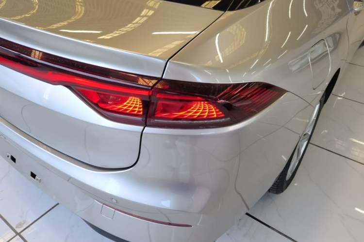 Used AION S 2023 Meizu 580 Lithium Iron Phosphate Right Rear Taillight
