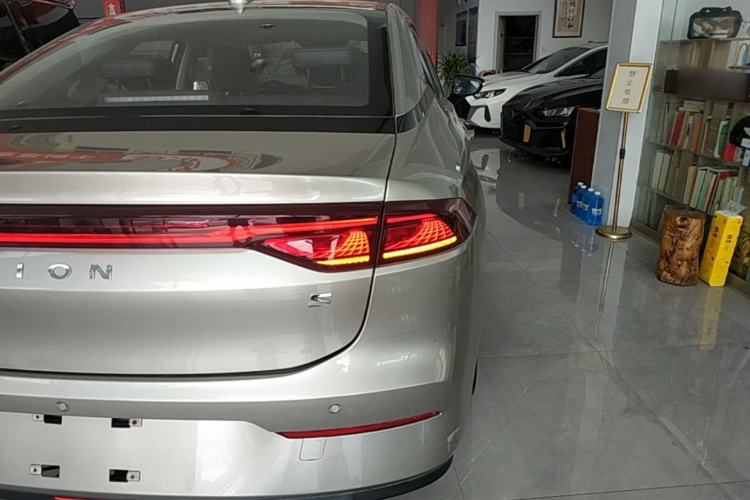 Used AION S 2023 Meizu 580 Lithium Iron Phosphate Right Rear Taillight