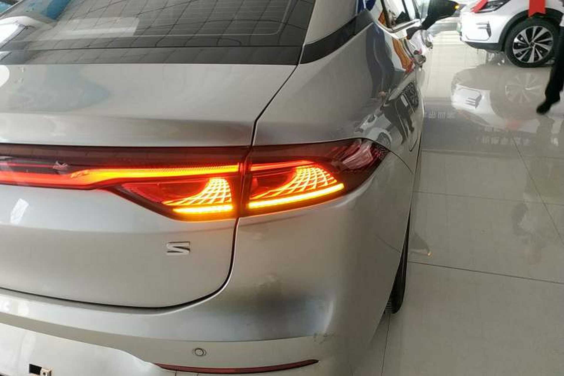 Used AION S 2023 Meizu 580 Lithium Iron Phosphate Right Rear Taillight