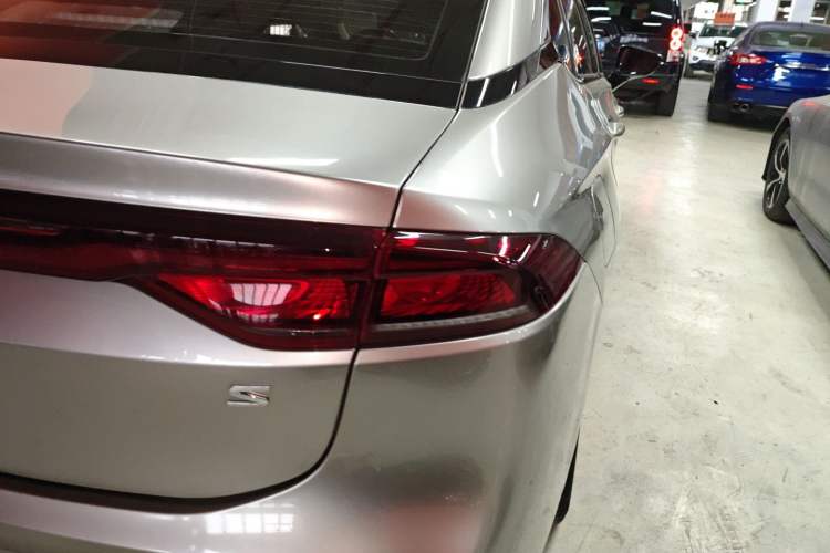 Used AION S 2023 Meizu 580 Lithium Iron Phosphate Right Rear Taillight