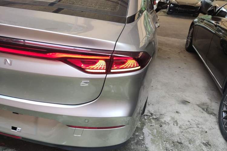 Used AION S 2023 Meizu 580 Lithium Iron Phosphate Right Rear Taillight