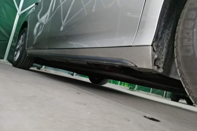 Used AION S 2023 Meizu 580 Lithium Iron Phosphate Right Side Sill