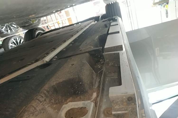 Used AION S 2023 Meizu 580 Lithium Iron Phosphate Right Side Sill