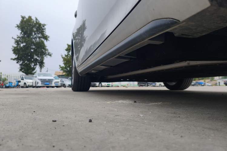 Used AION S 2023 Meizu 580 Lithium Iron Phosphate Right Side Sill