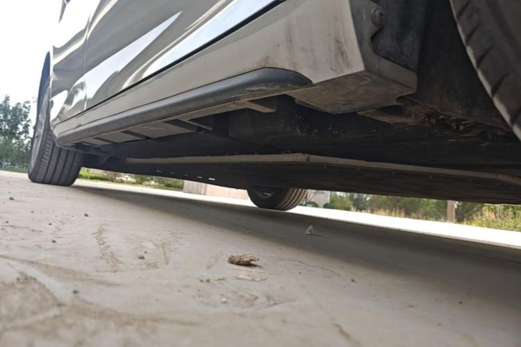 Used AION S 2023 Meizu 580 Lithium Iron Phosphate Right Side Sill