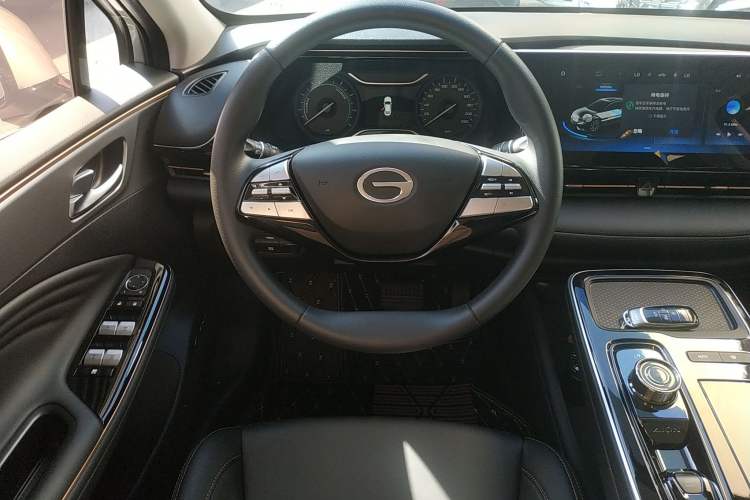 Used AION S 2023 Meizu 580 Lithium Iron Phosphate Steering Wheel