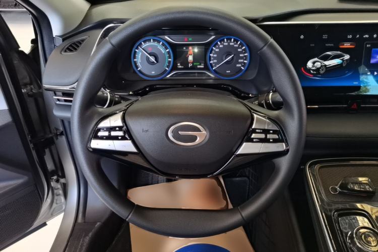 Used AION S 2023 Meizu 580 Lithium Iron Phosphate Steering Wheel