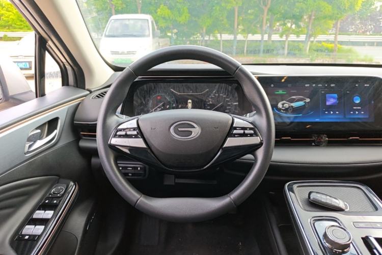 Used AION S 2023 Meizu 580 Lithium Iron Phosphate Steering Wheel