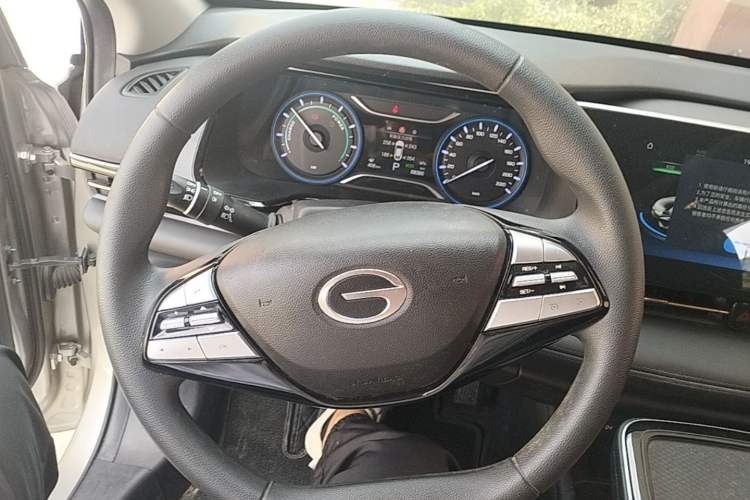 Used AION S 2023 Meizu 580 Lithium Iron Phosphate Steering Wheel