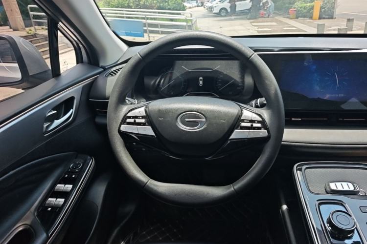 Used AION S 2023 Meizu 580 Lithium Iron Phosphate Steering Wheel