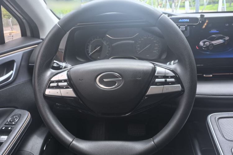 Used AION S 2023 Meizu 580 Lithium Iron Phosphate Steering Wheel