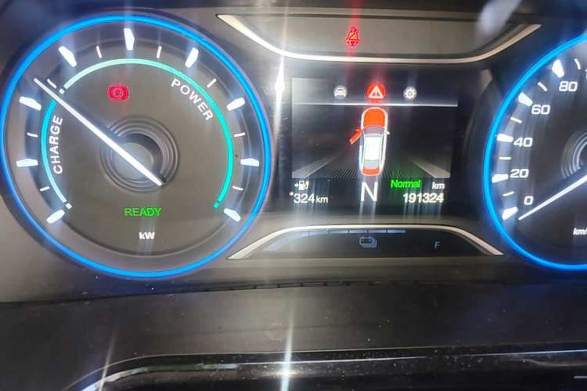 Used AION S 2023 Meizu 580 Lithium Iron Phosphate Odometer Close Up