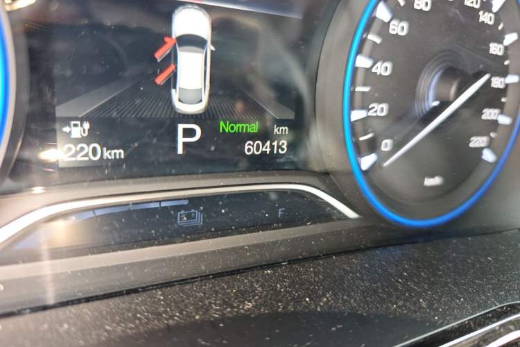 Used AION S 2023 Meizu 580 Lithium Iron Phosphate Odometer Close Up