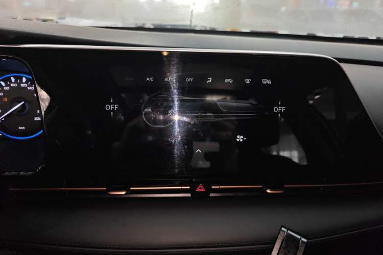 Used AION S 2023 Meizu 580 Lithium Iron Phosphate Audio And AC Panel