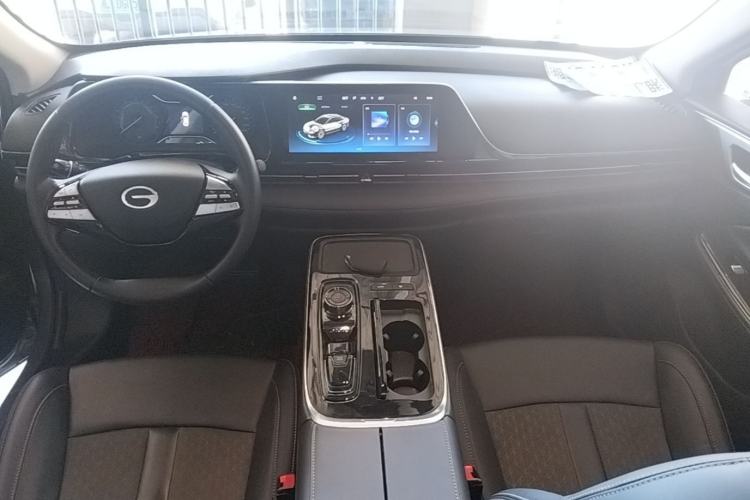Used AION S 2023 Meizu 580 Lithium Iron Phosphate Center Console