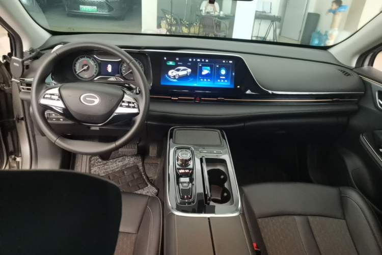 Used AION S 2023 Meizu 580 Lithium Iron Phosphate Center Console