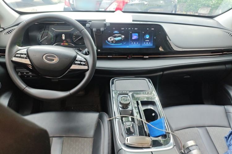 Used AION S 2023 Meizu 580 Lithium Iron Phosphate Center Console