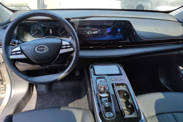 Used AION S 2023 Meizu 580 Lithium Iron Phosphate Center Console