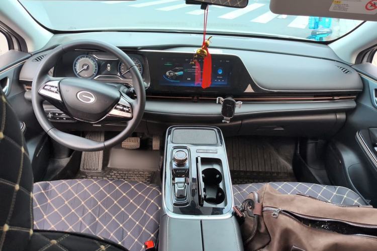 Used AION S 2023 Meizu 580 Lithium Iron Phosphate Center Console