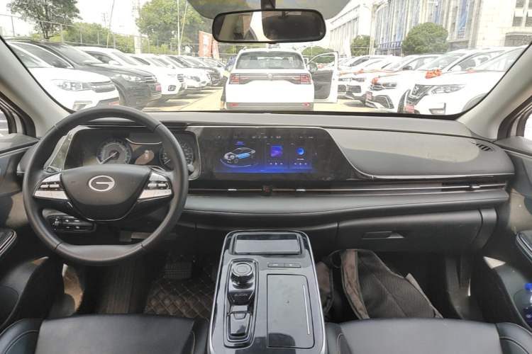 Used AION S 2023 Meizu 580 Lithium Iron Phosphate Center Console