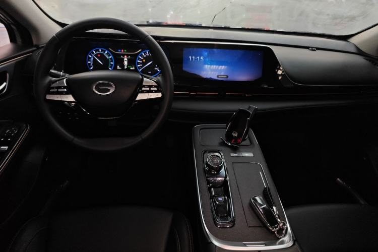 Used AION S 2023 Meizu 580 Lithium Iron Phosphate Center Console