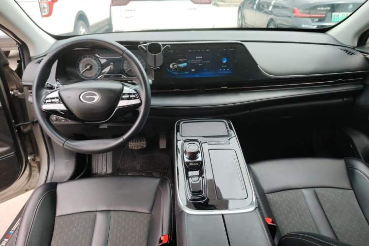 Used AION S 2023 Meizu 580 Lithium Iron Phosphate Center Console
