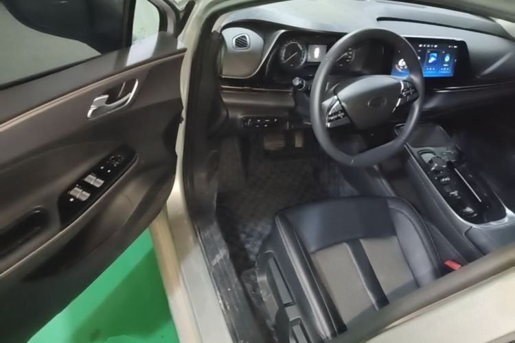 Used AION S 2023 Meizu 580 Lithium Iron Phosphate Driver Seat