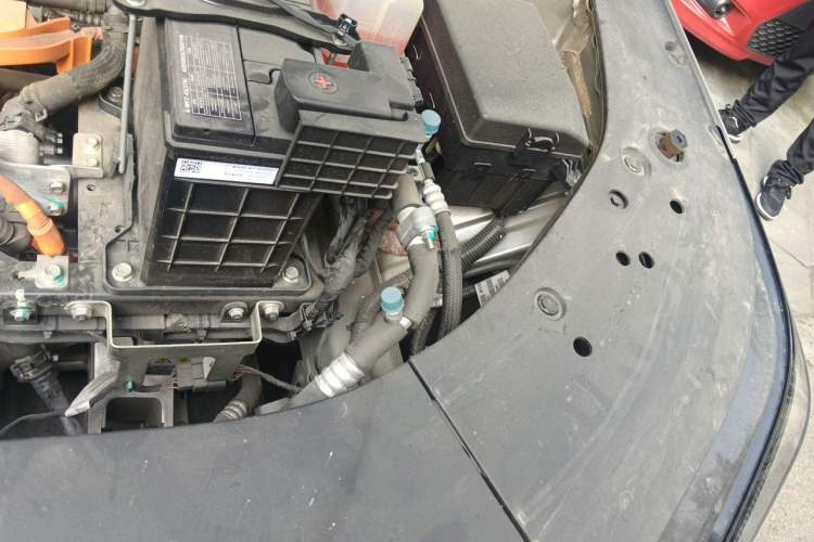 Used AION S 2023 Meizu 580 Lithium Iron Phosphate Engine Bay Left