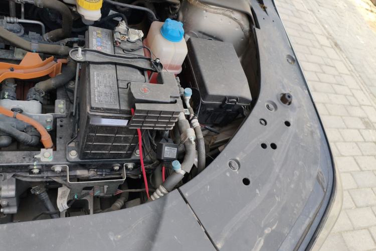 Used AION S 2023 Meizu 580 Lithium Iron Phosphate Engine Bay Left