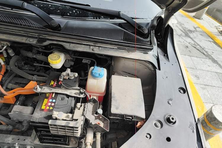 Used AION S 2023 Meizu 580 Lithium Iron Phosphate Engine Bay Left