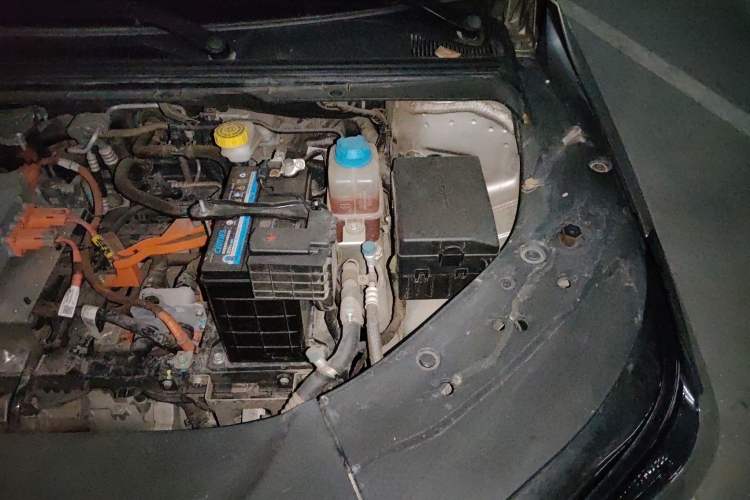Used AION S 2023 Meizu 580 Lithium Iron Phosphate Engine Bay Left