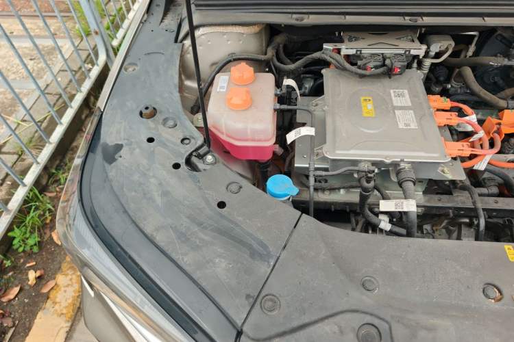 Used AION S 2023 Meizu 580 Lithium Iron Phosphate Engine Bay Right