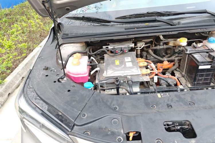 Used AION S 2023 Meizu 580 Lithium Iron Phosphate Engine Bay Right