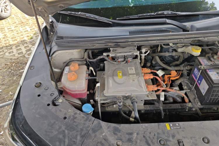 Used AION S 2023 Meizu 580 Lithium Iron Phosphate Engine Bay Right