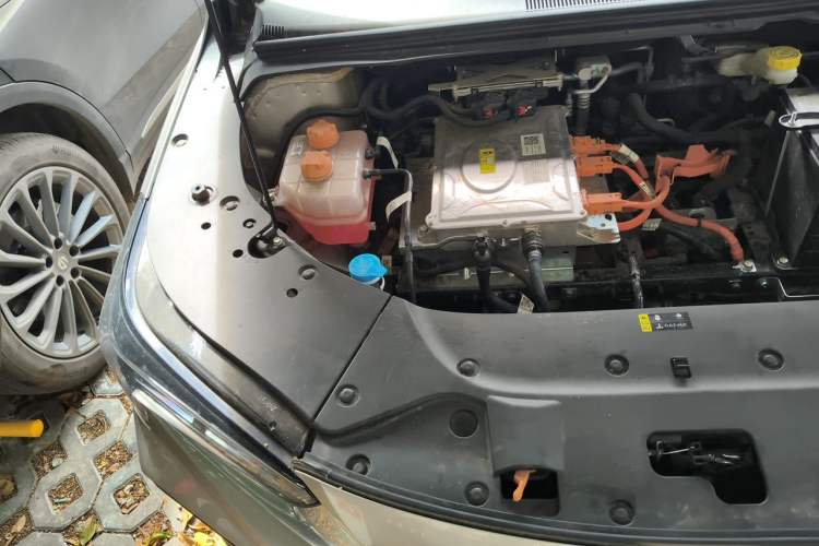 Used AION S 2023 Meizu 580 Lithium Iron Phosphate Engine Bay Right