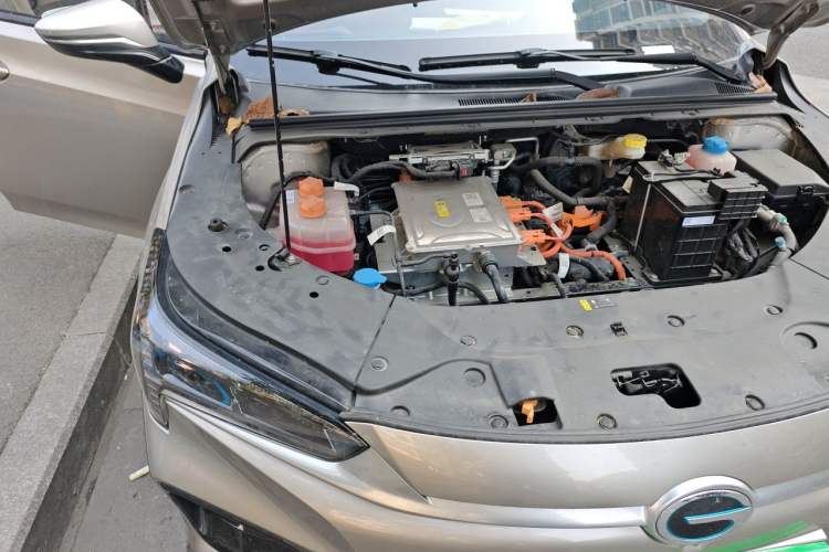 Used AION S 2023 Meizu 580 Lithium Iron Phosphate Engine Bay Right
